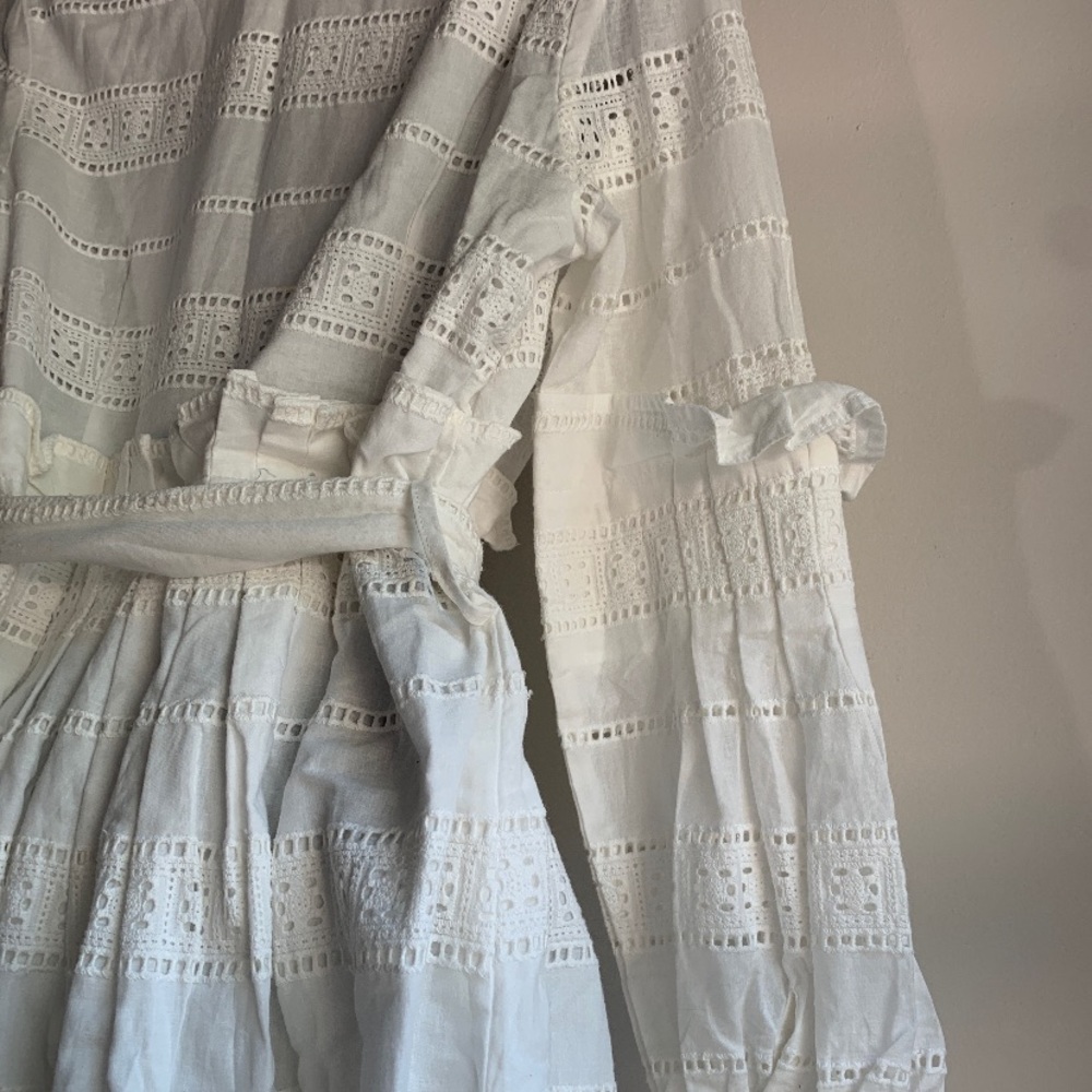 Dress - Picture 3 of 4